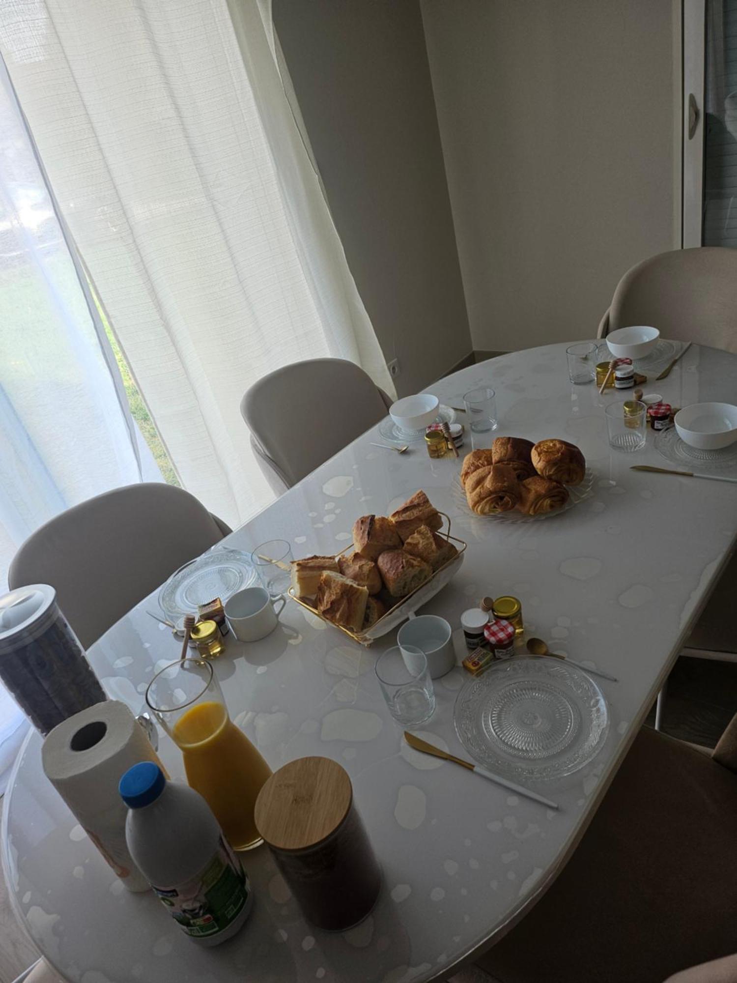 Sampans Chambres D'Hotes Chez Manon מראה חיצוני תמונה